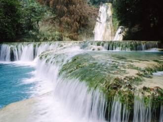 Minas_Viejas_Waterfalls,_Huasteca_Potosina,_Mexico